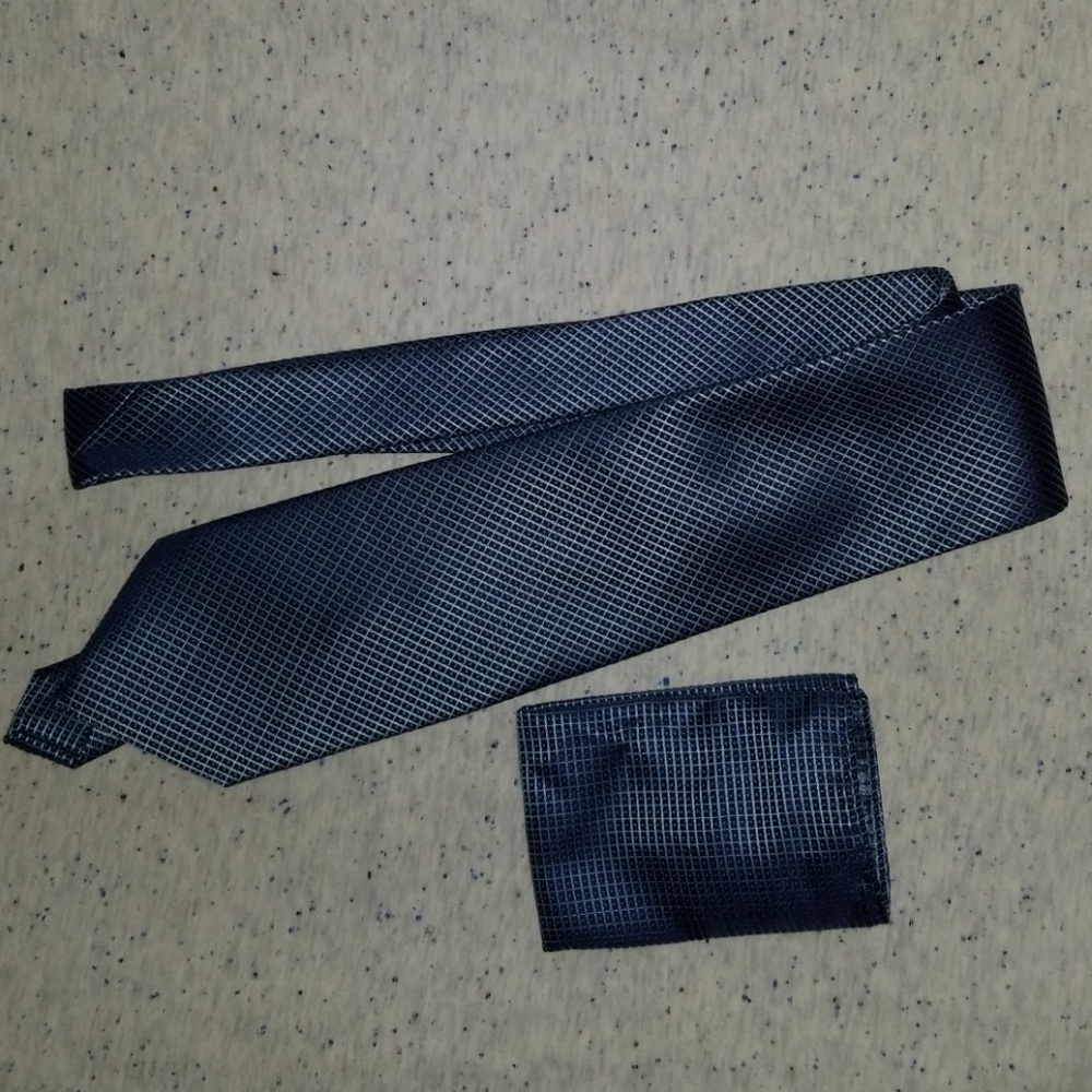 Versa blue/black tie